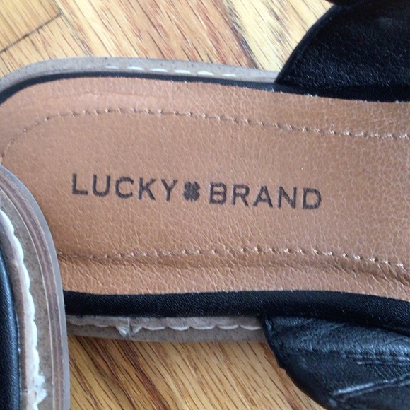 Lucky Brand Black Sandals.  EUC Size 6.5 - Picture 2 of 7